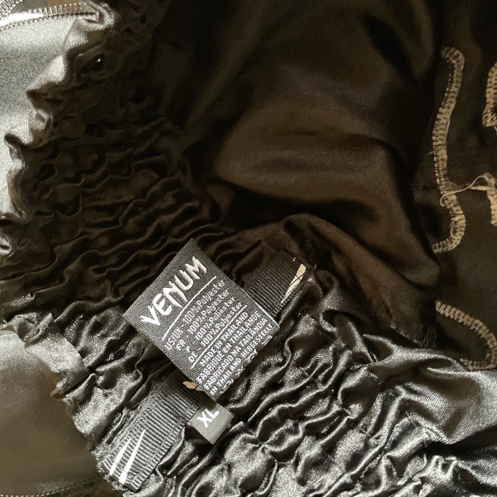 Venum Classic Muay Thai  Shorts - Picture 6 of 10